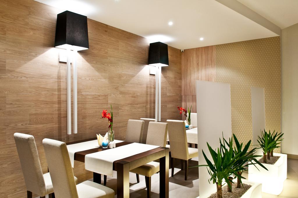 Hotel Piano Lublin Ngoại thất bức ảnh