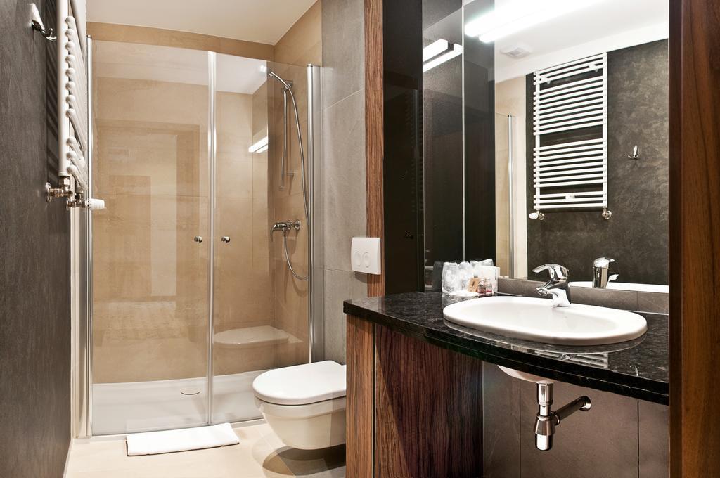 Hotel Piano Lublin Ngoại thất bức ảnh