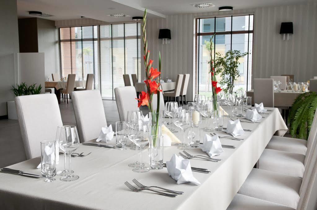 Hotel Piano Lublin Ngoại thất bức ảnh